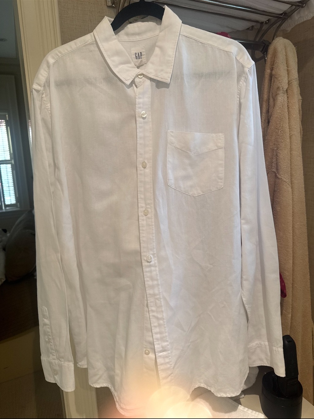 GAP Men’s White Shirt with Chest Pocket